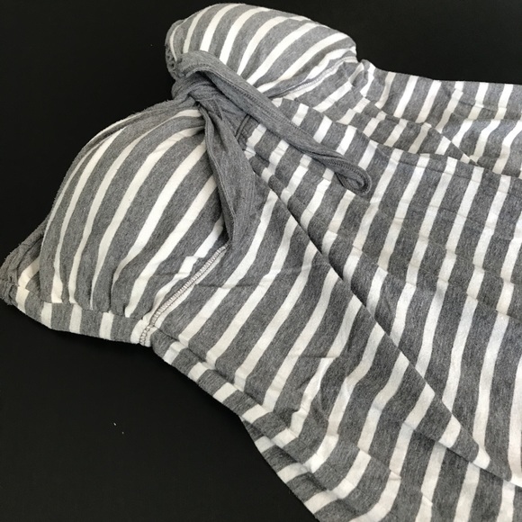 Hollister strapless wrap style bow top - large - Picture 6 of 8